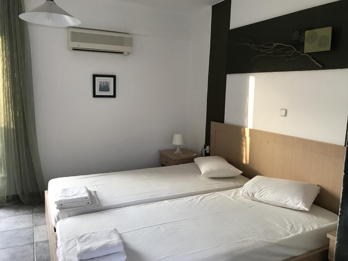 Tholos Rooms Kavoúsion 외부 사진
